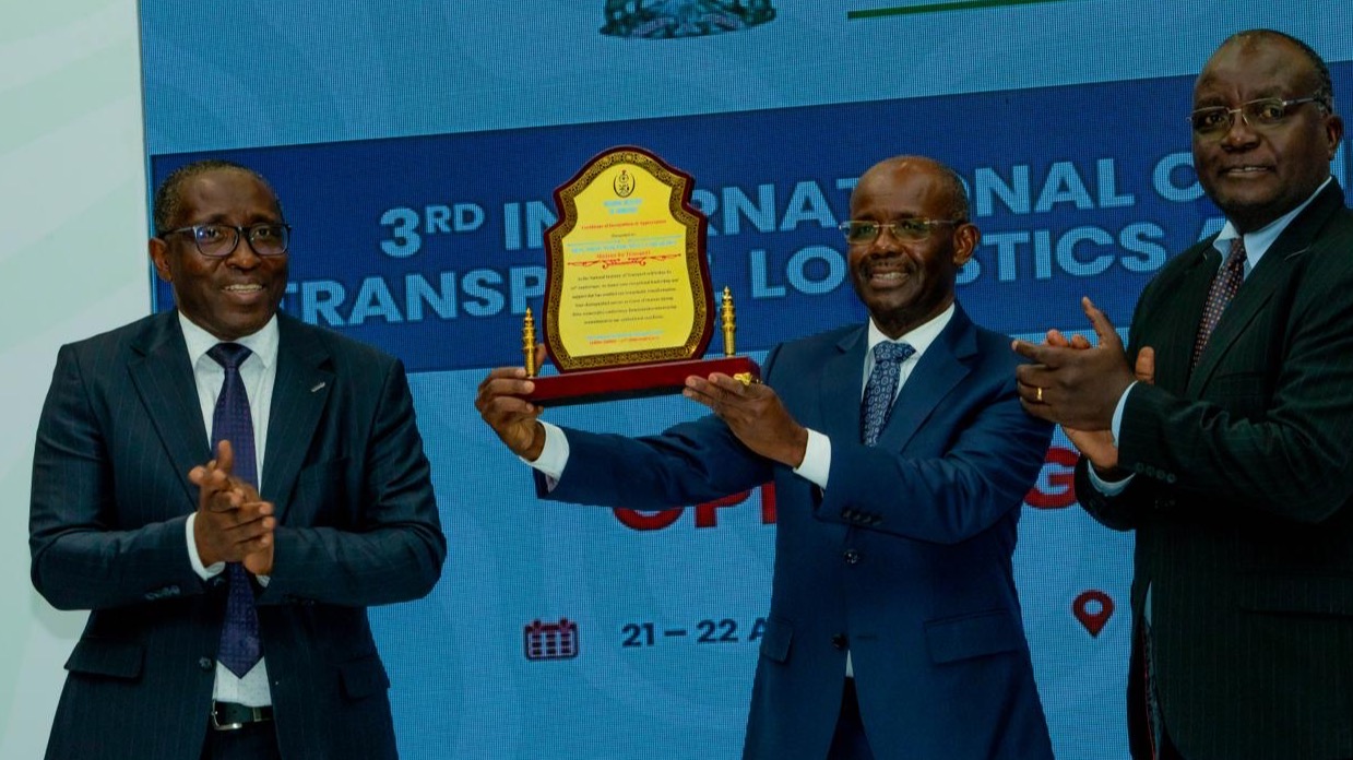 Waziri Prof. Mbarawa aipongeza Bodi na Menejimenti ya NIT